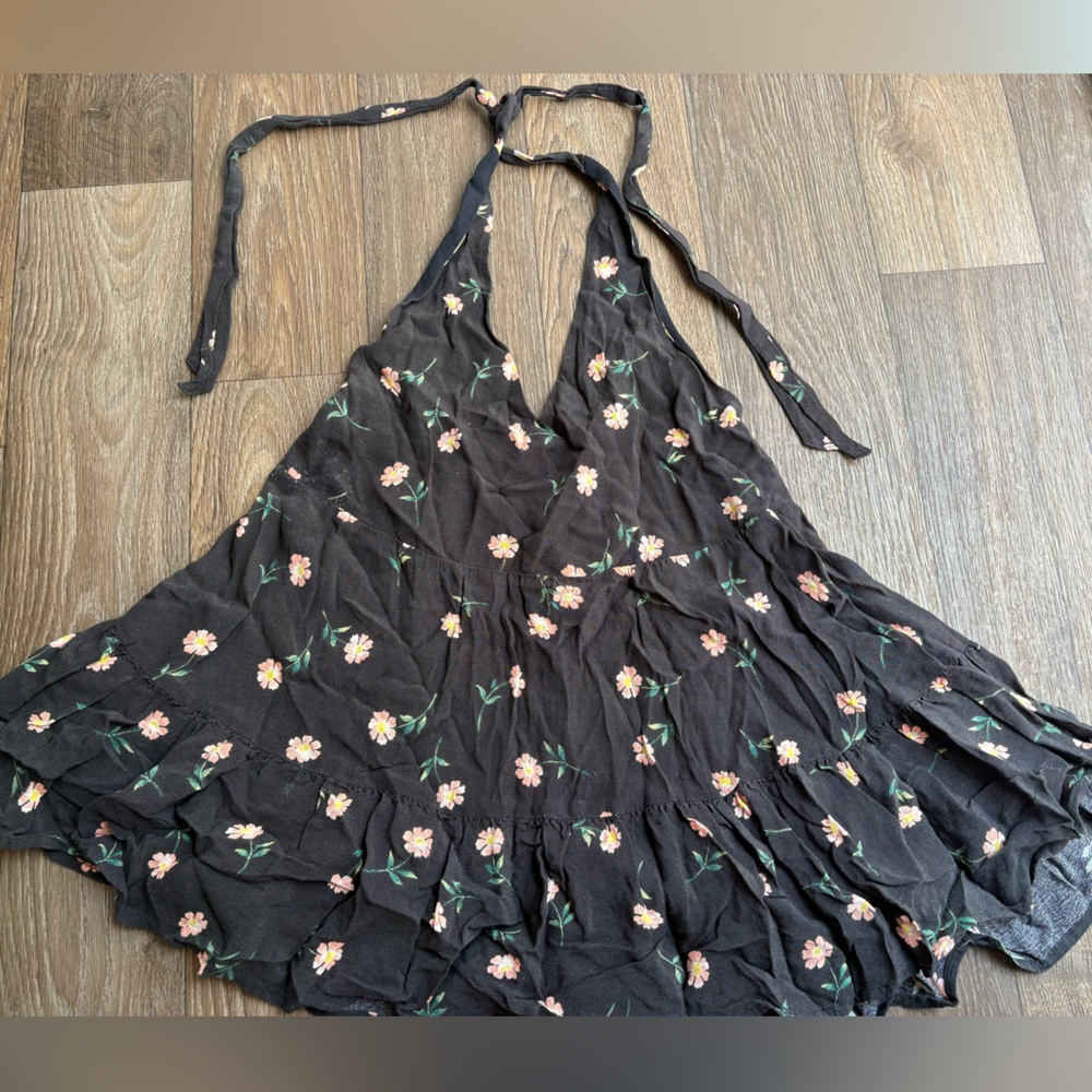 American Eagle Outfitters Black Floral Top